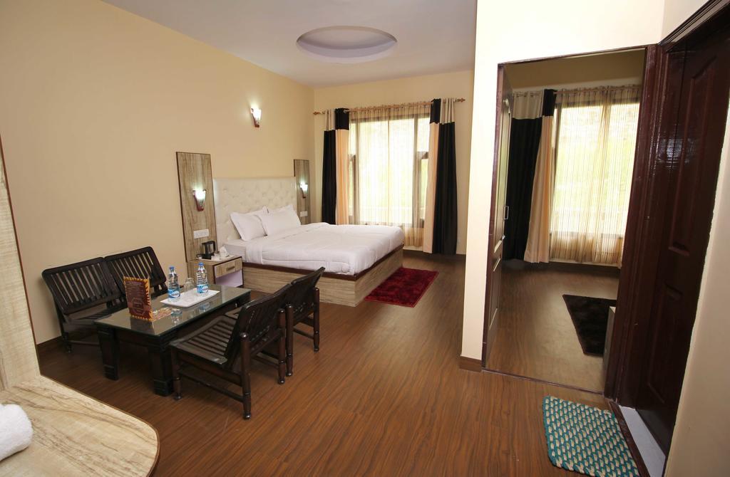 The Grand Welcome Hotel Shimla Phòng bức ảnh